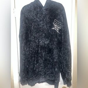 Dog supplied by snoop dog men’s acid wash hoodie in size 3x (black soot)